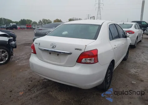 2010 Toyota Yaris из США, поврежденный, VIN JTDBT4K35A1395898